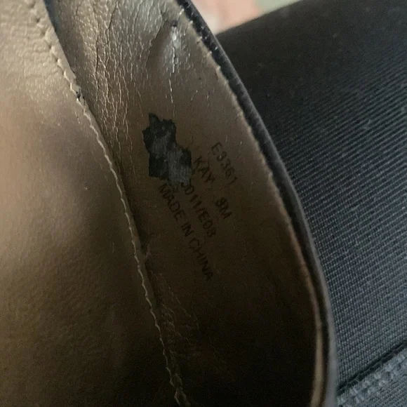 Calvin Klein NWOT stylish black heels. Black leather - Picture 10 of 11